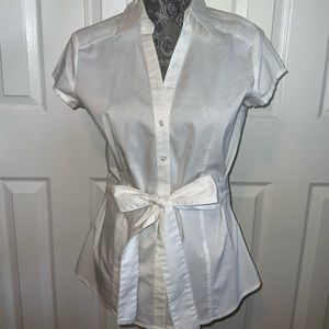 New York and Company white tie front blouse sz M